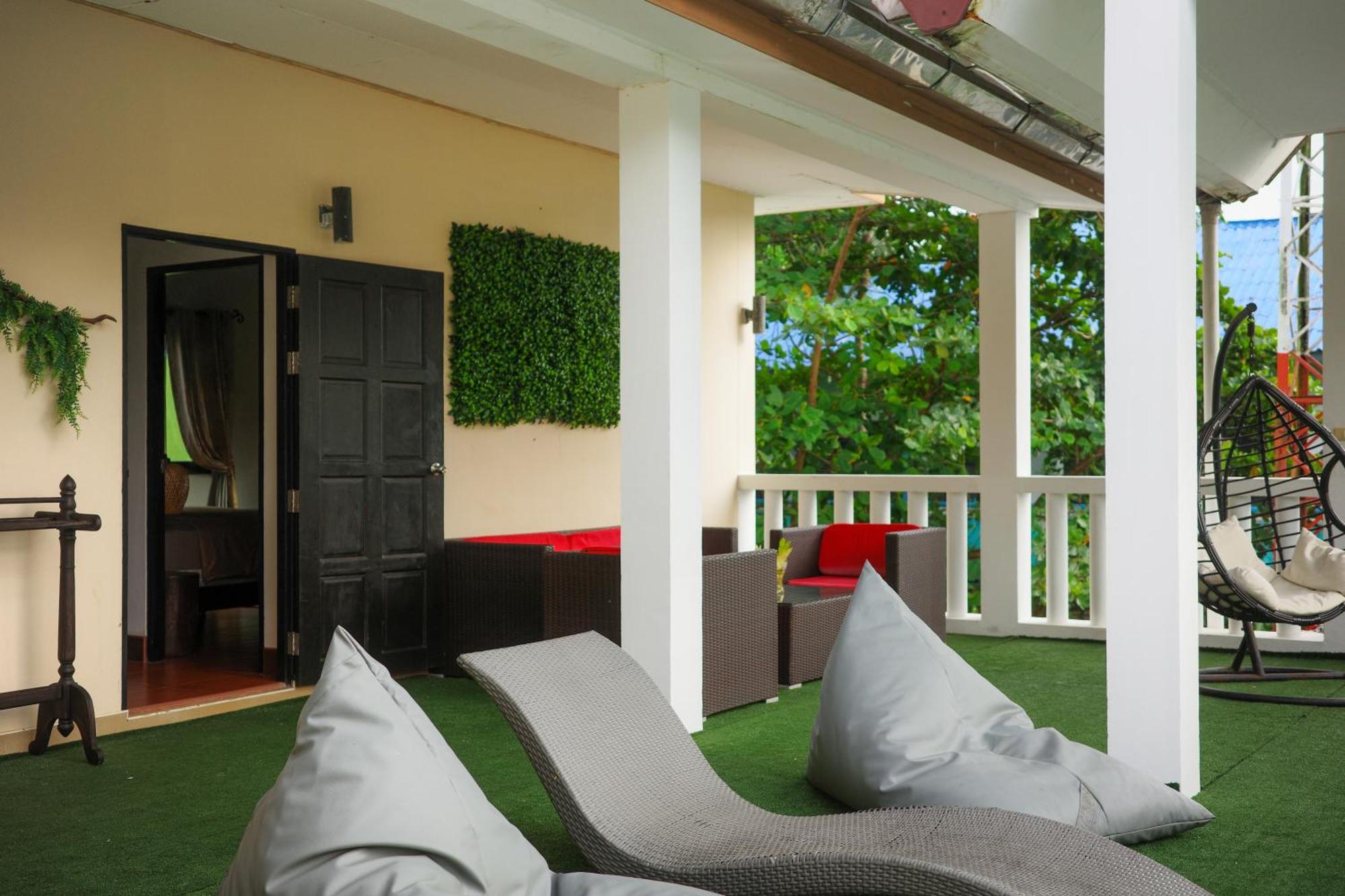 Beachfront Pool Villa Kamala Beach Exterior photo